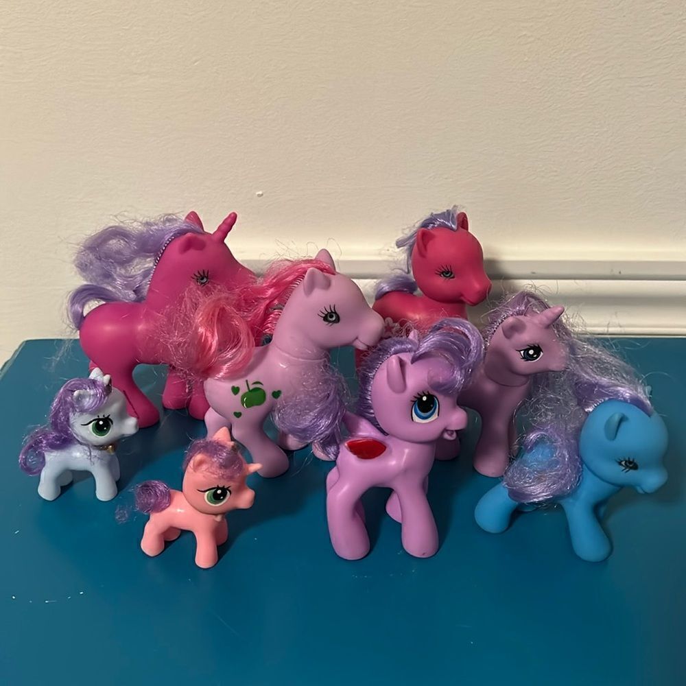 Lot of 15 poneys